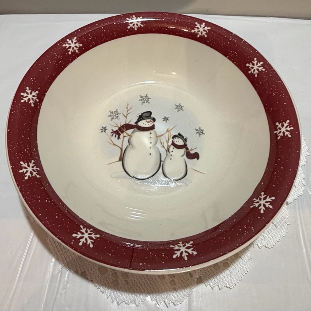 Royal Seasons 10 Inch Stoneware Serving Bowl Featuring a Snowman Design
